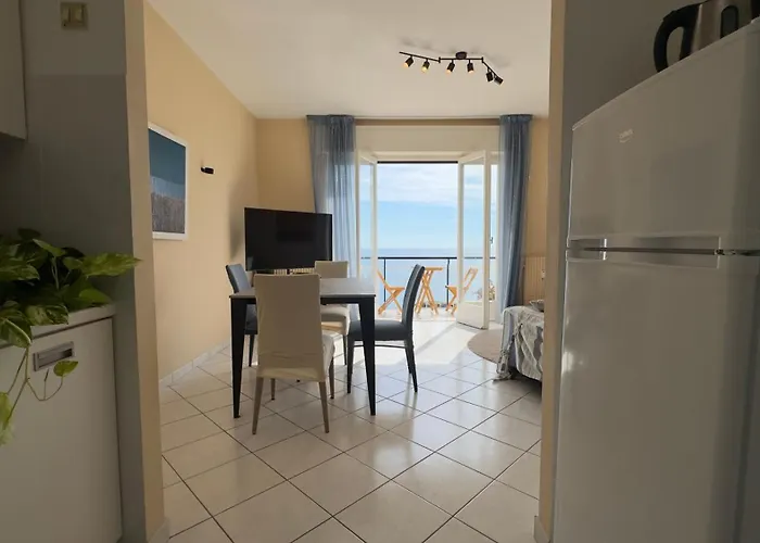 Riviera Sea Views From Every Appartement Ospedaletti