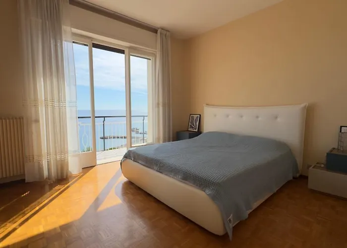 Riviera Sea Views From Every * Ospedaletti